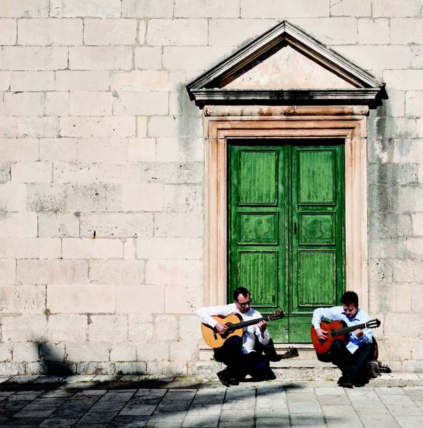 Montenegrin Guitar Duo 黑山吉他二重奏 – 2015 – Bach – English Suites Nos.1-3 8.573473][德国版][WAV+CUE]